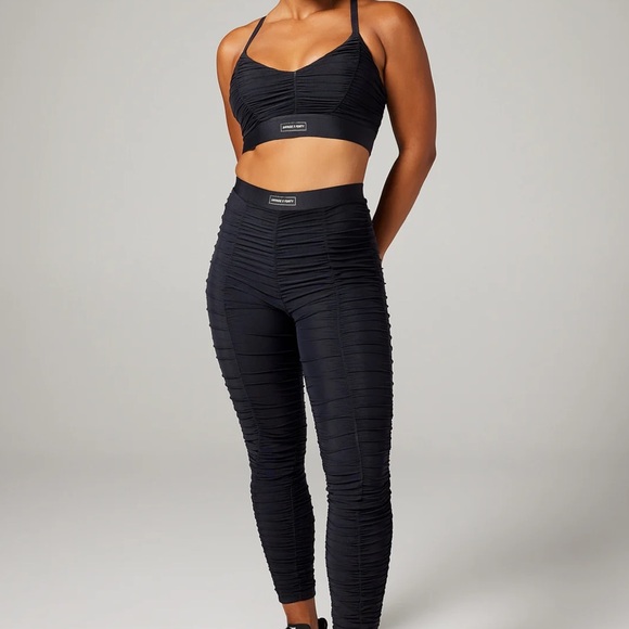 NWT SAVAGE X FENTY RUCHE HOUR HIGH-WAIST MESH LEGGING - Picture 1 of 12